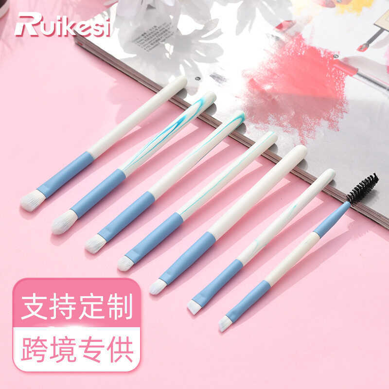 Clear Sky สไตล์เดียวกัน 12 ชุดแปรงแต่งหน้า Ruikesi แปรงแต่งหน้า Clear Sky เริ่มต้น 12 แปรงแต่งหน้า