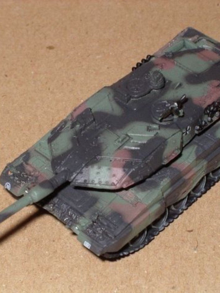 พร้อมสต็อก Ocean Hall Takara 1/144 World Tank Museum No. 6 T80 Leopard 2 Mekava M1A1A2 สต็อกพร้อม