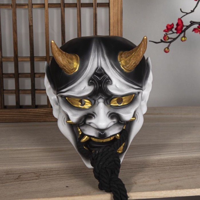 การ์ตูนสไตล์ญี่ปุ่นเรซิ่น Prajna หน้ากาก cos เทศกาล ghost face ชุด anti-fall lake เครื่องประดับตกแต