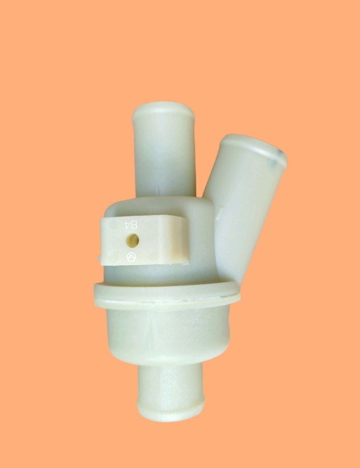 Dongfeng Fengxing 18K4G 1.8T engine thermostat HCC82 SAIC Roewe 550 1.8T is applicable