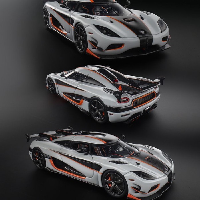 โมเดลรถเรซิ่น Koenigsegg Agera RS