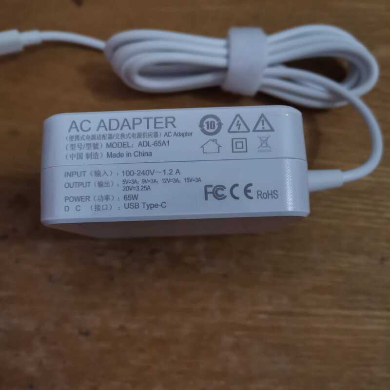 เหมาะสําหรับ Huawei Qingyun L540-031 1 Notebook Power Adapter 20V3.25A Charger 65W