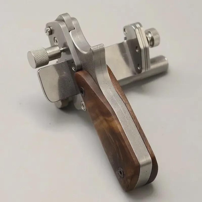 Belt cutter, roller belt cutter, belt cutter, leather cutter, metal belt cutter