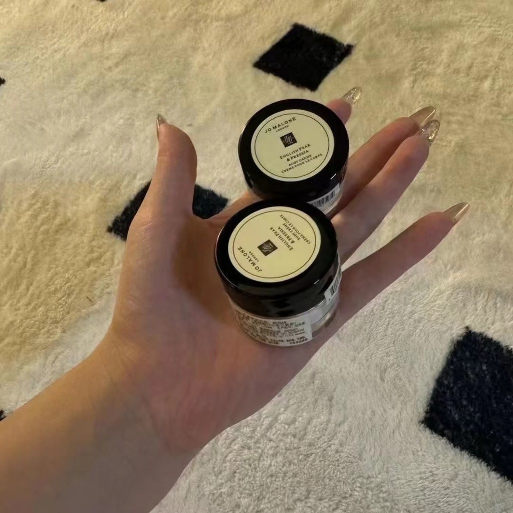 ยิงจริง❤ ดูสําหรับภาพโรงงานล้างคุณภาพ38 ➕ จัดส่งค่าธรรมเนียม Jo Malone Body Lotion/Moisturizer 15ml 