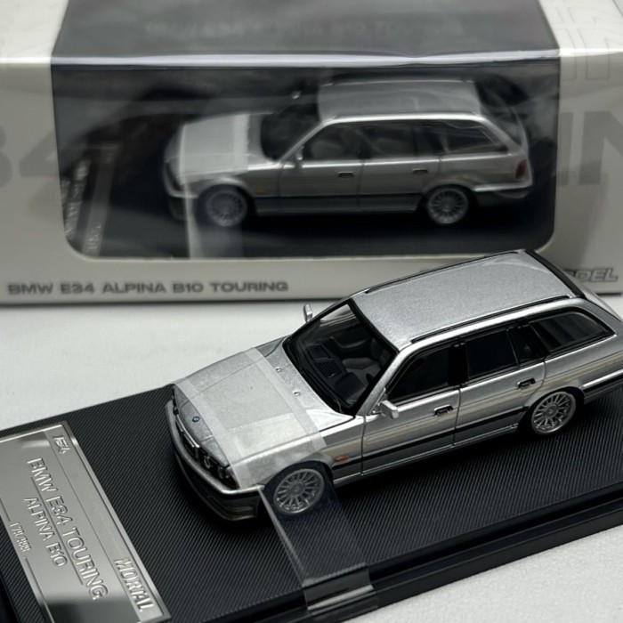 พร้อมสต็อก พร้อมสต็อก Mortal 1: 64 BMW 5 Series E34 Arbinnava Can Travel Version B10 Silver Model