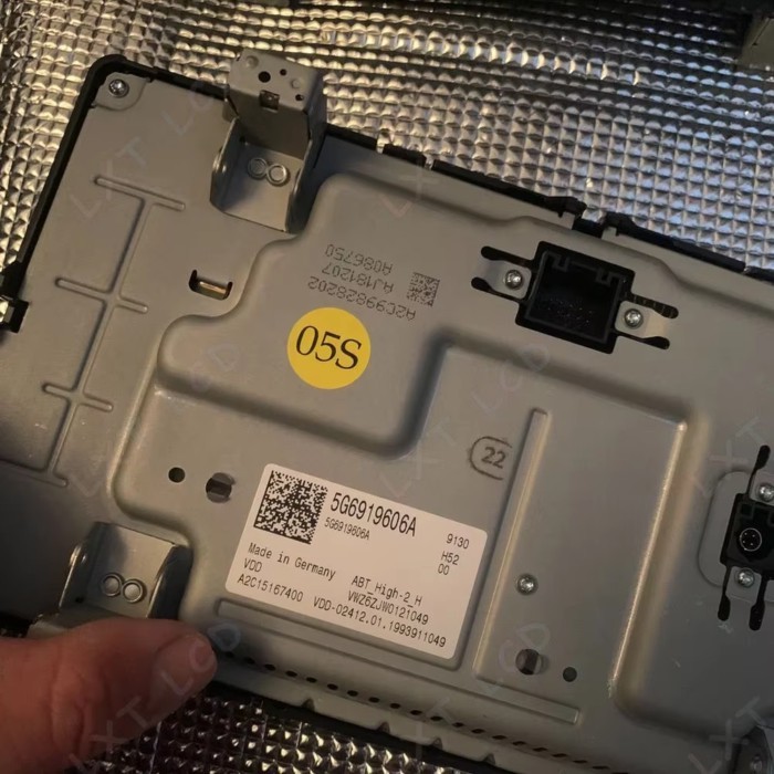 LCD Screen For 5G6919606 5G6919606A 5G6919606D Display Panel 9.2 Inch For Passat B8 Tiguan Golf 7 M