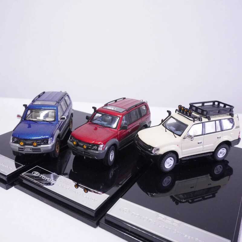 1: 64 Scale-GCD Prado 90-Blue, Beige Alloy Model Collection Car Model Boy Gift