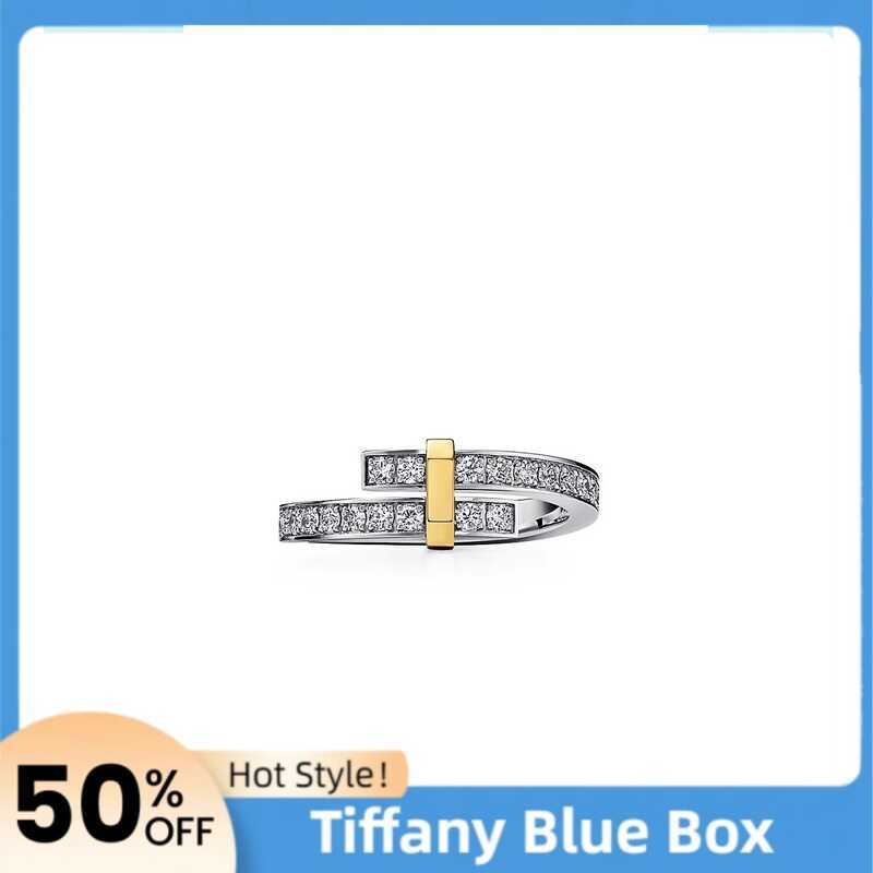 Tiffany และ Co ขอบบายพาสแหวนแพลตินัมที่มีหลายแถวเพชร, แถลงหรูหรากล้า