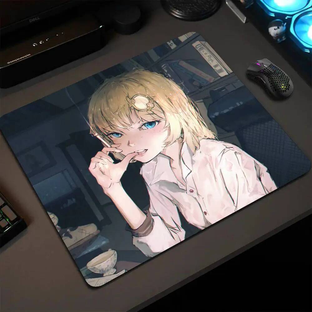 Amelia Watson Virtual Girl Anime Mousepad Small LockEdge แผ่นรองเมาส์สําหรับนักเล่นเกมแผ่นรองโต๊ะคอม