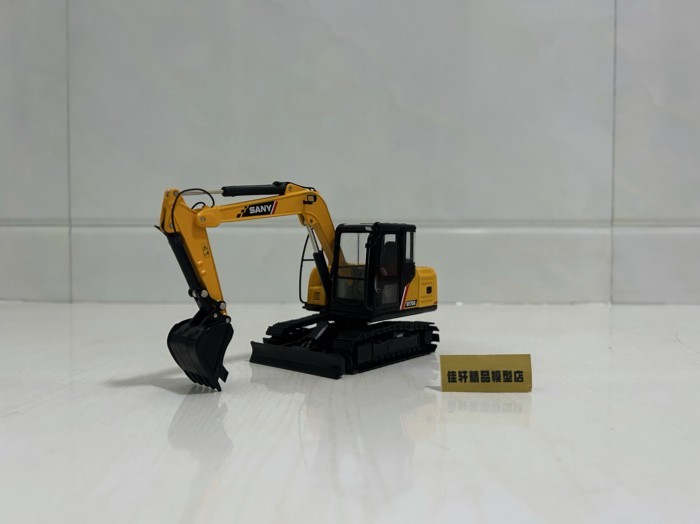 โรงงานเดิมในประเทศ 1: 35 SANY 31 SY75C-9 Excavator Alloy Hook Machine จําลองวิศวกรรมเครื่องจักรรุ่น