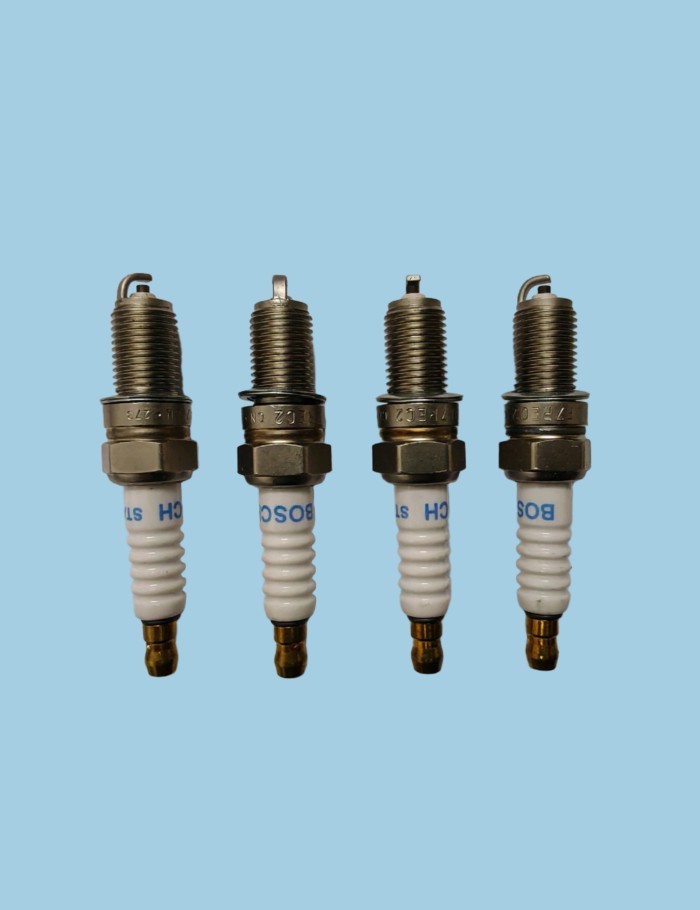 FAW spark plug GF1500 CA502 Suzuki 4A13-3707020A V80 F01A127B02  4pcs