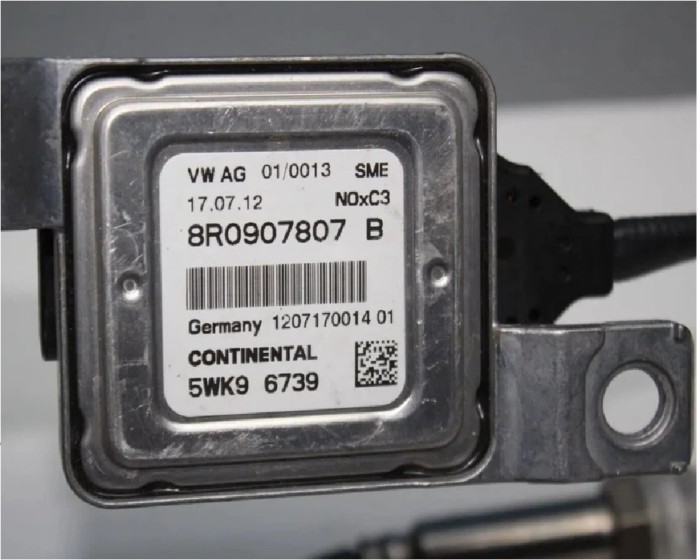 8R0907807B 5WK96739 New Nox Nitrogen Oxide Sensor Fit For VW Touareg TDI 3.0L-4.6L 2009-2014 Audi Q