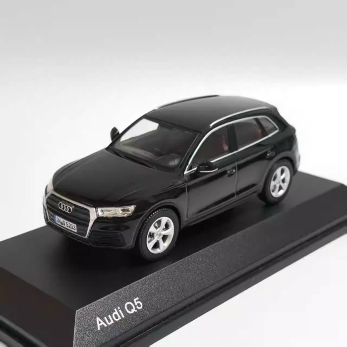 1: 43 AUDI Q5 AUDI Q5 รถออฟโรดจําลองรถรุ่นคอลเลกชันเครื่องประดับข้อเสนอพิเศษโมเดลรถเครื่องประดับ