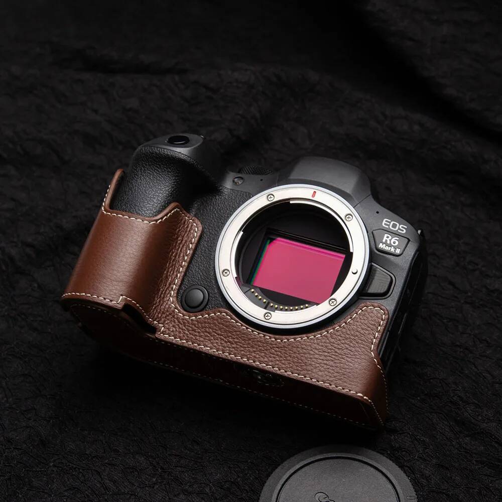 สําหรับ Canon EOS R6 Mark II R6II กรณี R6II R6 II Handmade ของแท้หนังป้องกันกรณี R62 ครึ่งกรณี Vinta