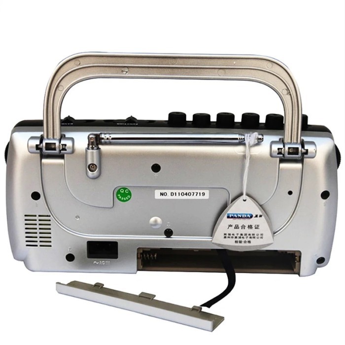 PANDA 6500 Cassette Tape Recorder Built-in Microphone Recording Tape Player FM AM Radio for Student