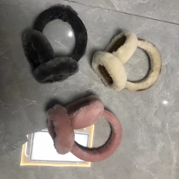 ถุงหูฟัง UGG 2026 กันหนาวสำหรับผู้หญิง ออกแบบให้เหมาะกับทั้งผู้ชายและผู้หญิง