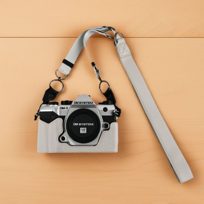 ((อุปกรณ์เสริมกล้อง) Olympus OM5 เคสป้องกันรุ่นที่สอง OM5II กระเป๋ากล้อง Olympus OM-5 Mark II Base L