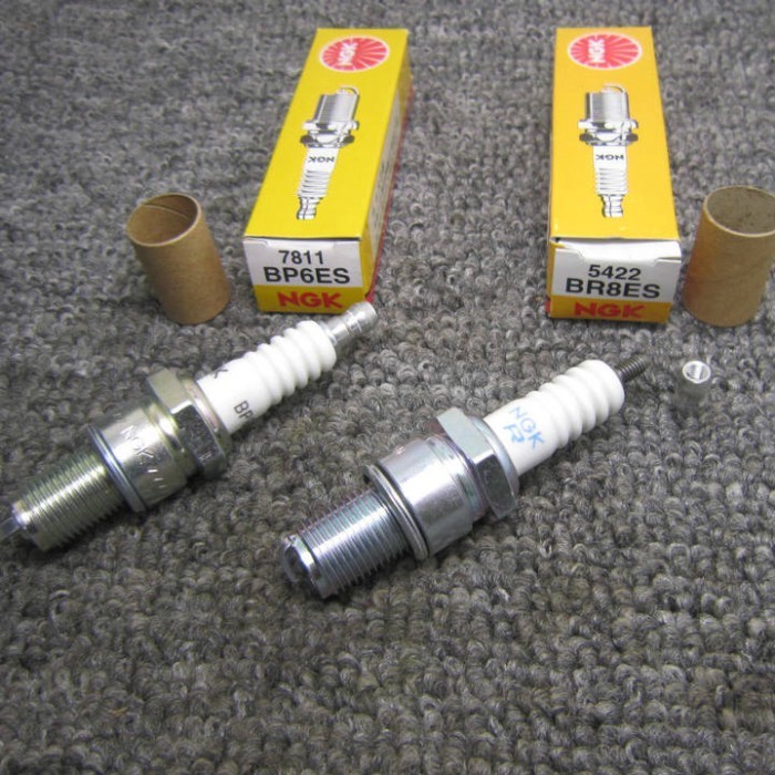 ญี่ปุ่นเดิม NGK หัวเทียนรถจักรยานยนต์ BP6ES 14 มม.ยาวฟัน Piaggio 80 JOG Water Cooling BR8ES