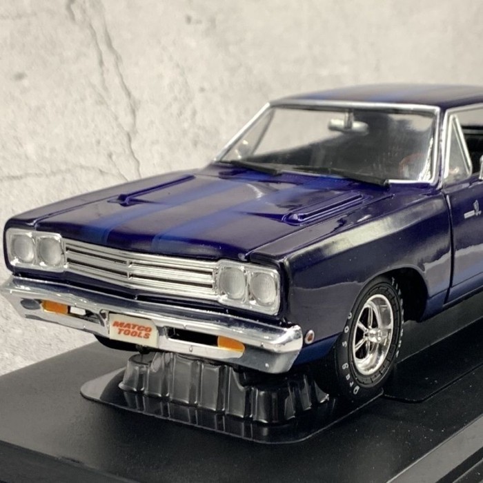 ERTL安 1/18 1969 Plymouth Road Runner Hemi肉车合金车模型