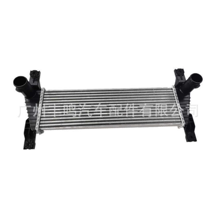 EB3G-9L440-BC เครื่องทําความเย็นระบบเครื่องยนต์รถยนต์เหมาะสําหรับ Mazda BT50