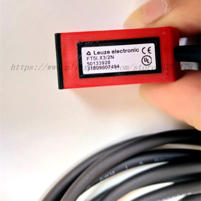 1PC  LEUZE  New Original Genuine Photoelectric Switch Sensors  FT5I.X3/2N