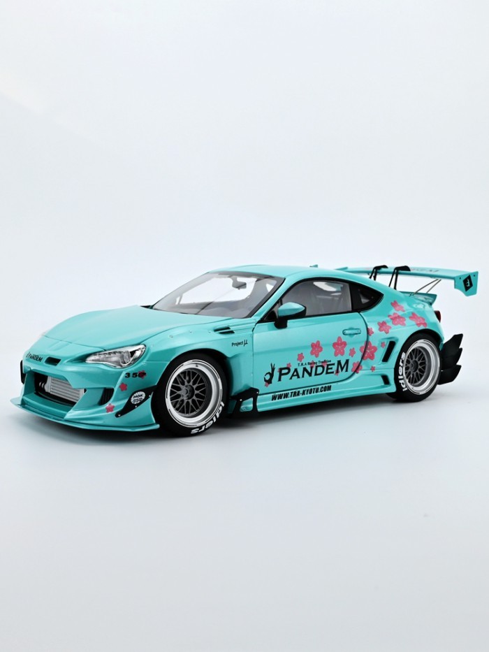N 1: 18 Rocket Rabbit 86 Cherry Blossom Coating Alloy Full Open Car Model Wide Body Modified Version