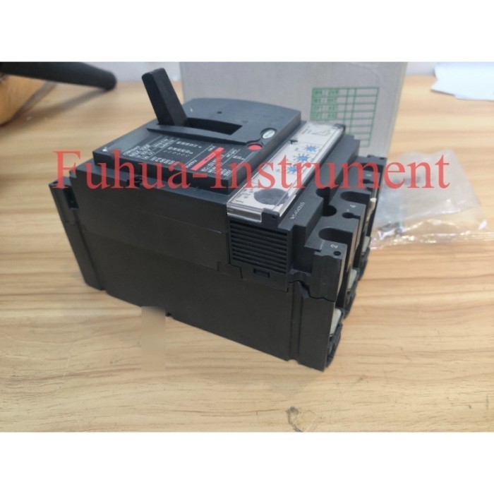 LV429770 Compact NSX 100F 100A