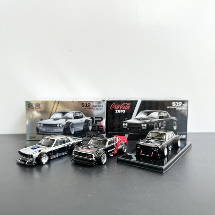 คลังสินค้าพร้อม 1: 64 Nissan Skyline Skyline GTR Tuoyi POPRACE จําลองรถรุ่นเครื่องประดับ