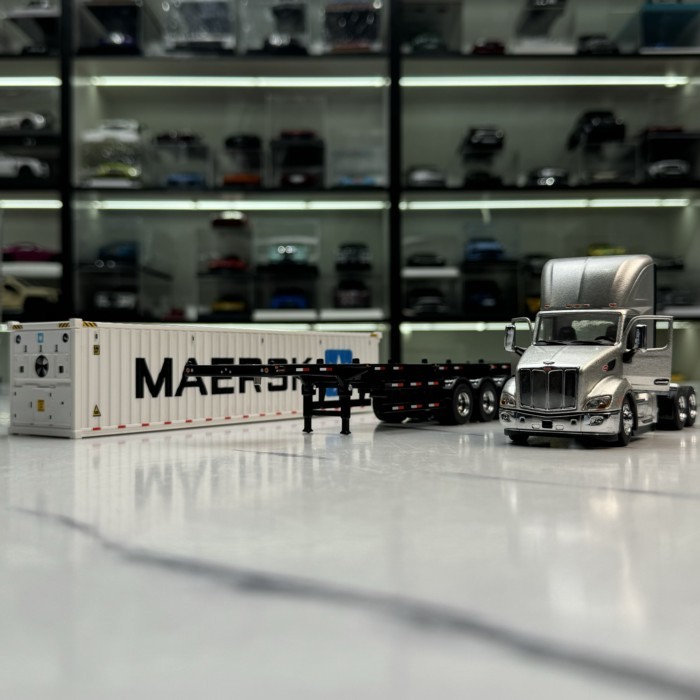 DM 1: 50 Maersk Masky 40 Refrigerated Container CASCADIA Skeleton Trailer Model