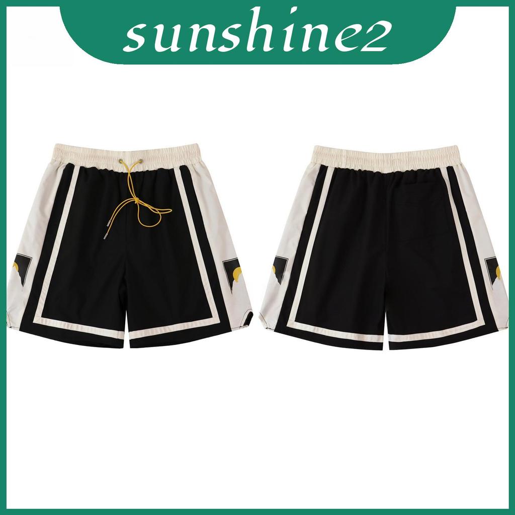 กางเกงขาสั้นมีลายกราฟิก sunset จาก Rhude ที่ออกแบบมาเพื่อความสะดวกสบายในวันหยุดฤดูร้อน