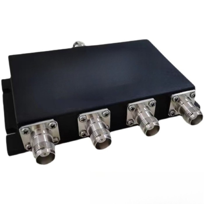 GPS Microstrip Four Power Splitter 1100-1700MHz TNC Female One Minute Four GPS Splitter
