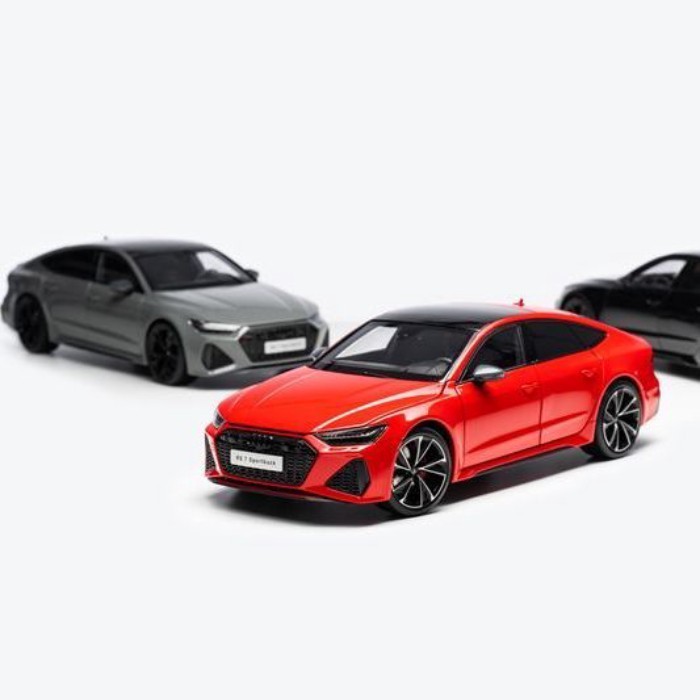 KengFai Qihui 1: 18 2021 Audi RS7 C8 Sportback รถโลหะผสมรุ่น ABT