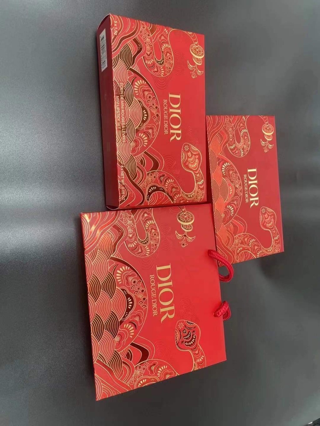 ยิงจริง❤ 80 Snake มาพร้อม Run Blue Gold Lipstick ตัวอย่างชุด 5 ชิ้น!บรรจุ 1.5ก * 5.สีเบอร์ 999 Velve