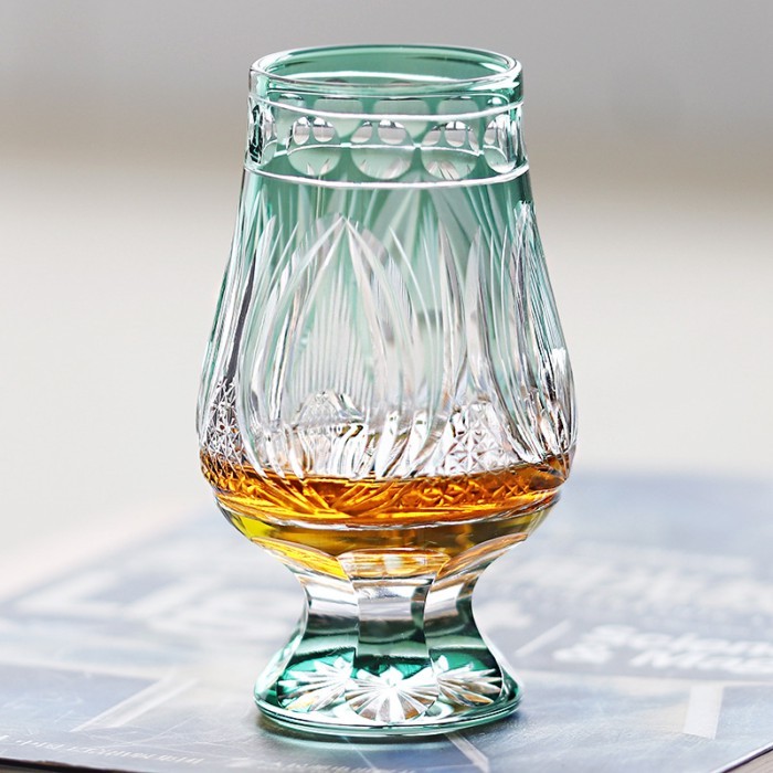 Hand-carved Japanese Style Glass Edo Kiriko Nikkai Whiskey Crystal Wine Glass