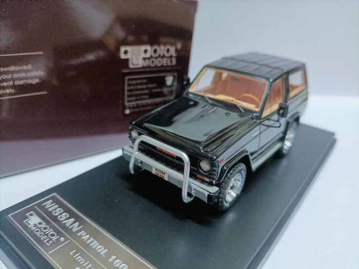 TOTOL 1 43 Nissan Patrol รถออฟโรด รุ่น Nissan Patrol 160 SWB 4x4 สีดํา