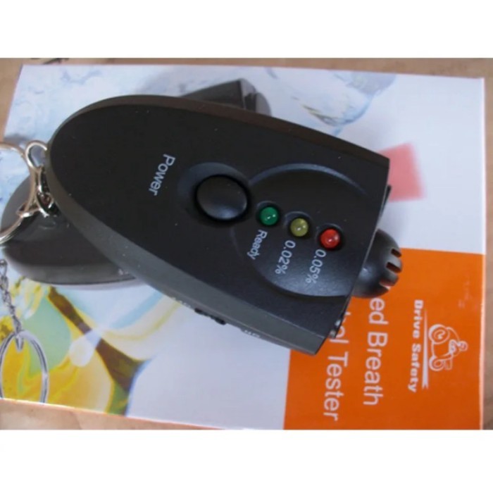 Mini portable alcohol tester, blowing car, digital display LED tester, automobile supplies, Police,