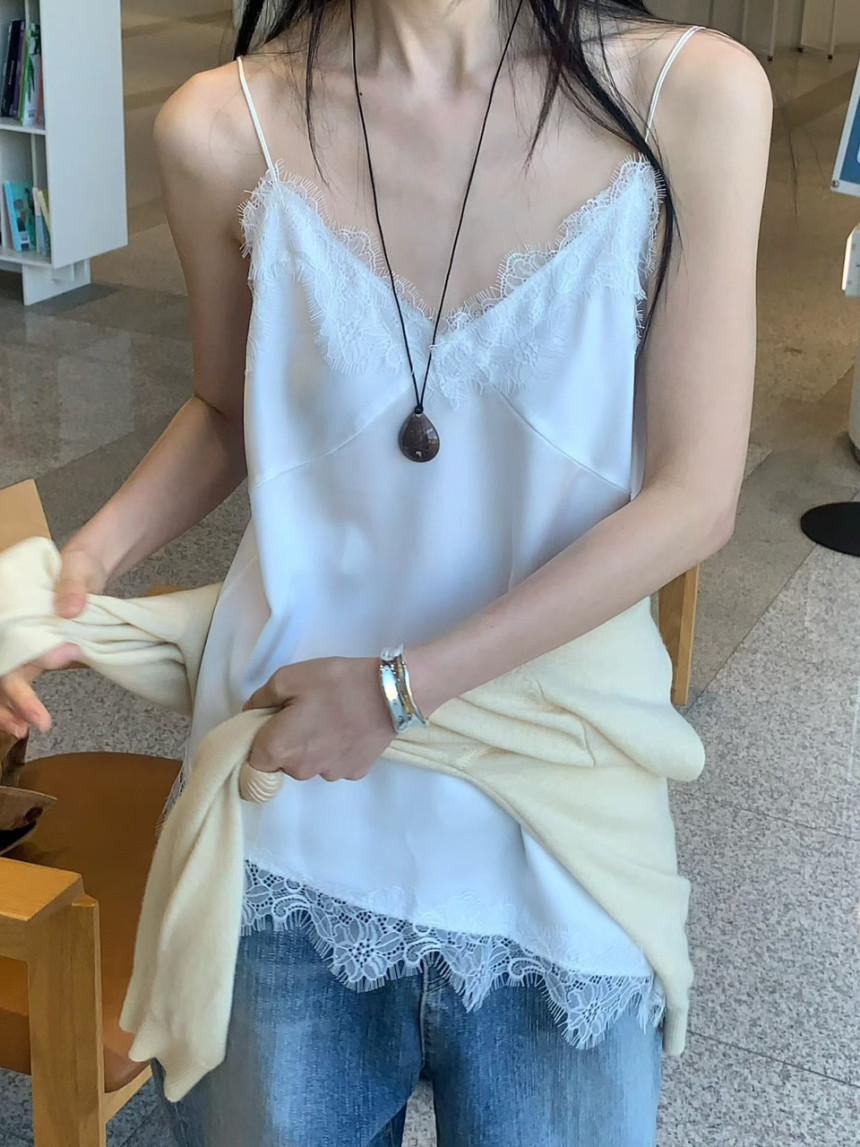 สายคล้องไหล่บางสลิงชายลูกไม้ไม่สม่ําเสมอ100264