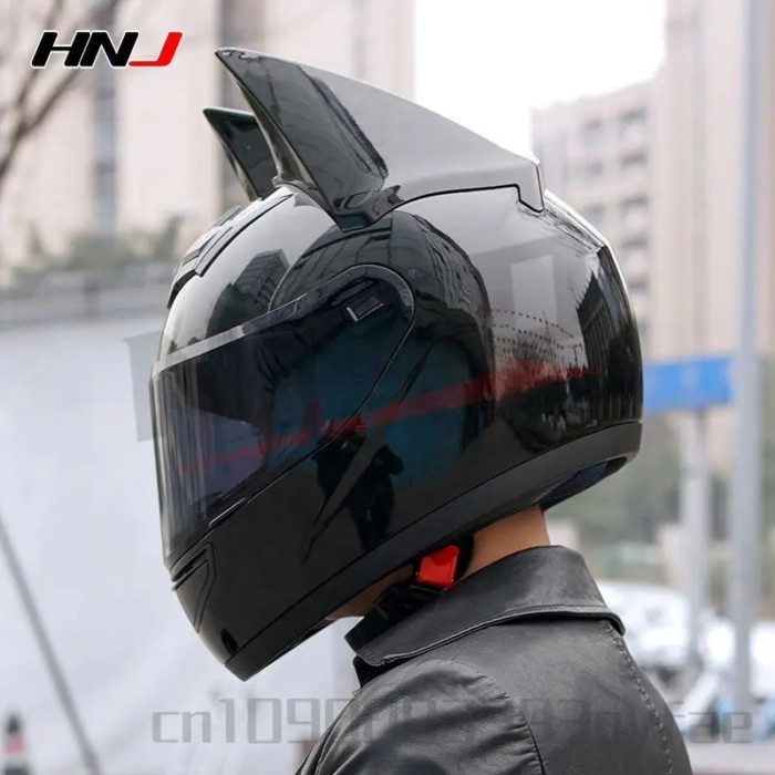 HNJ Motorcycle Helmet Womens Motorcycle Full Helmet Bat Personality Cool Knight Helmet  Four Season