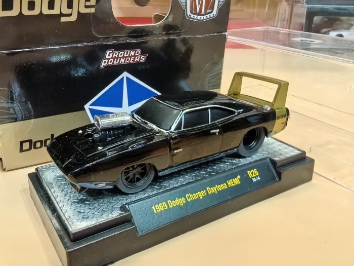M2 Machine 1/64 1969 Dodge charger Daytona HEMI Dodge War Maddeona Car Model