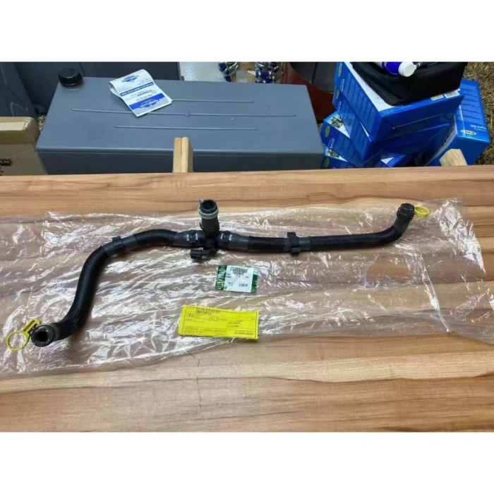 GENUINE FOR 3.0D LAND ROVER EGR INLET TUBE HOSE LR4 SPORT RANGE ROVER DISCOVERY LR033912 LR013163 J
