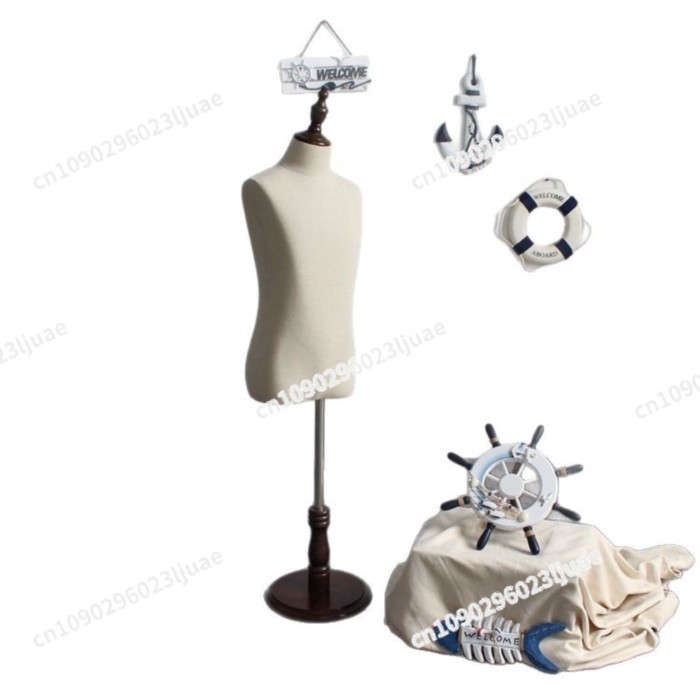 High-end children's bust model children's clothing model rack clothing hanger window