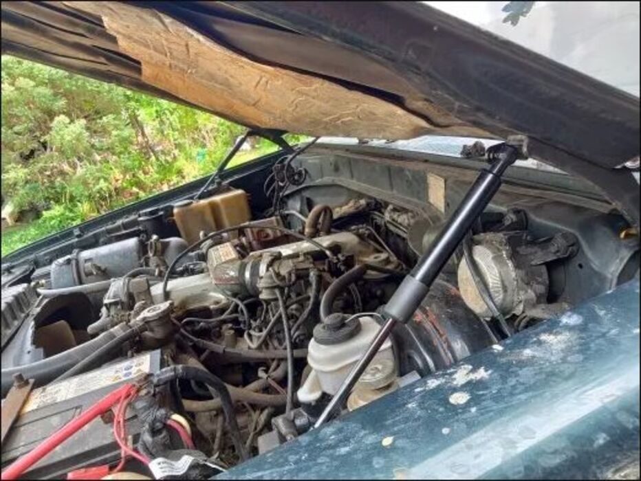 Damper สําหรับ 1984-2004 Toyota LAND CRUISER KZJ78 SUV ด้านหน้า Bonnet Hood ปรับเปลี่ยนแก๊ส Struts L