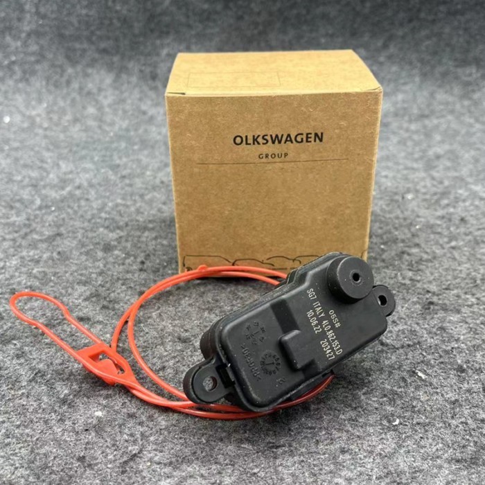 4L0862153D Fuel Tank Cover Switch Flap Door Lock Actuator Release Motor 4L0 862 153 D For Audi A1 A