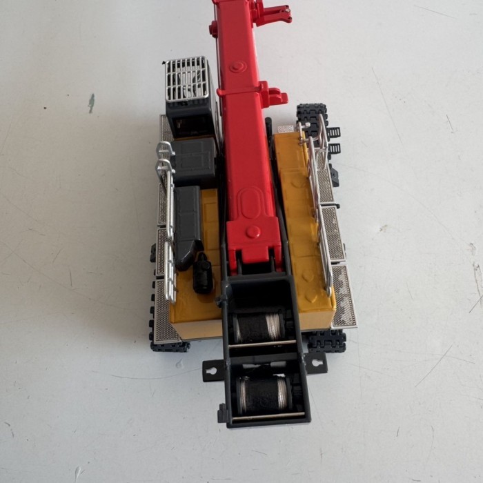 1: 50 31 Heavy Industry STB1000T5-8 Retractable Arm Track Crane Model SANY Original Alloy Car Model