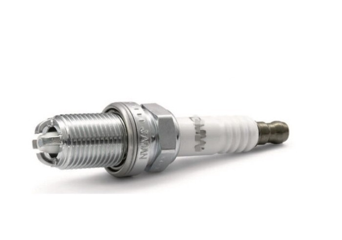 new 1 Piece Spark Plug for BMW F01 E60 E71 E89 E90 335i 535i 740i 12120037244
