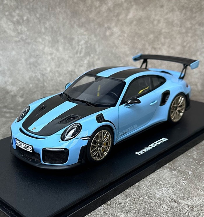 GT Spirit 1: 18 Porsche Porsche 911 (991.2) GT2 RS รถรุ่น