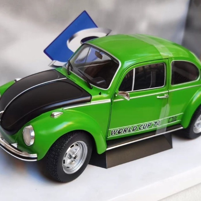 Solido 1/18 VW BEETLE 1303 Volkswagen BEETLE รถรุ่นล้อหน้า Steerable