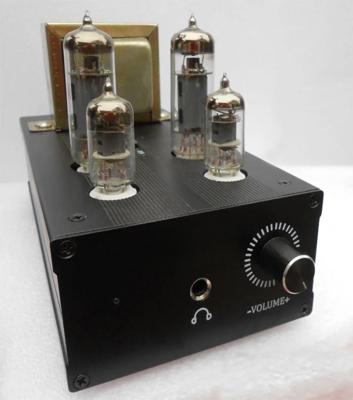 Classic Circuit 6J1+6P1 Vacuum Tube Headphone Amplifier , Good Music Sound Level Clear HIFI Music A