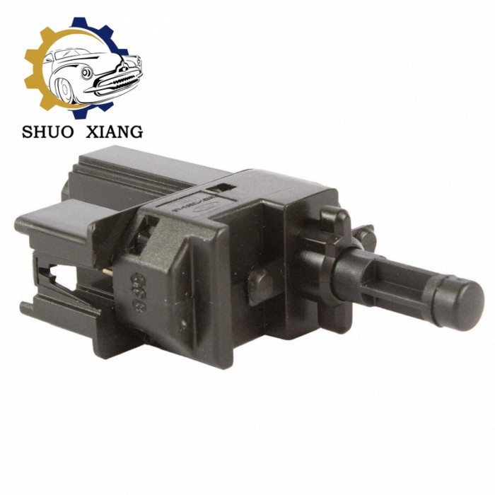 OEM 4M5Z11A152A Clutch Pedall Switch for Ford Focus Escort Fiesta Mazda LR000369 BS1A6649Y 30752408