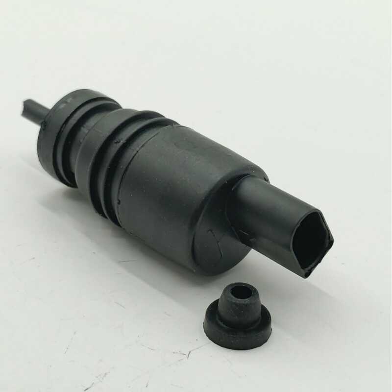 เหมาะสําหรับ Mercedes-Benz W211 W203 W204 C230 ปั๊มทําความสะอาดกระจกหน้ารถ 2108690821